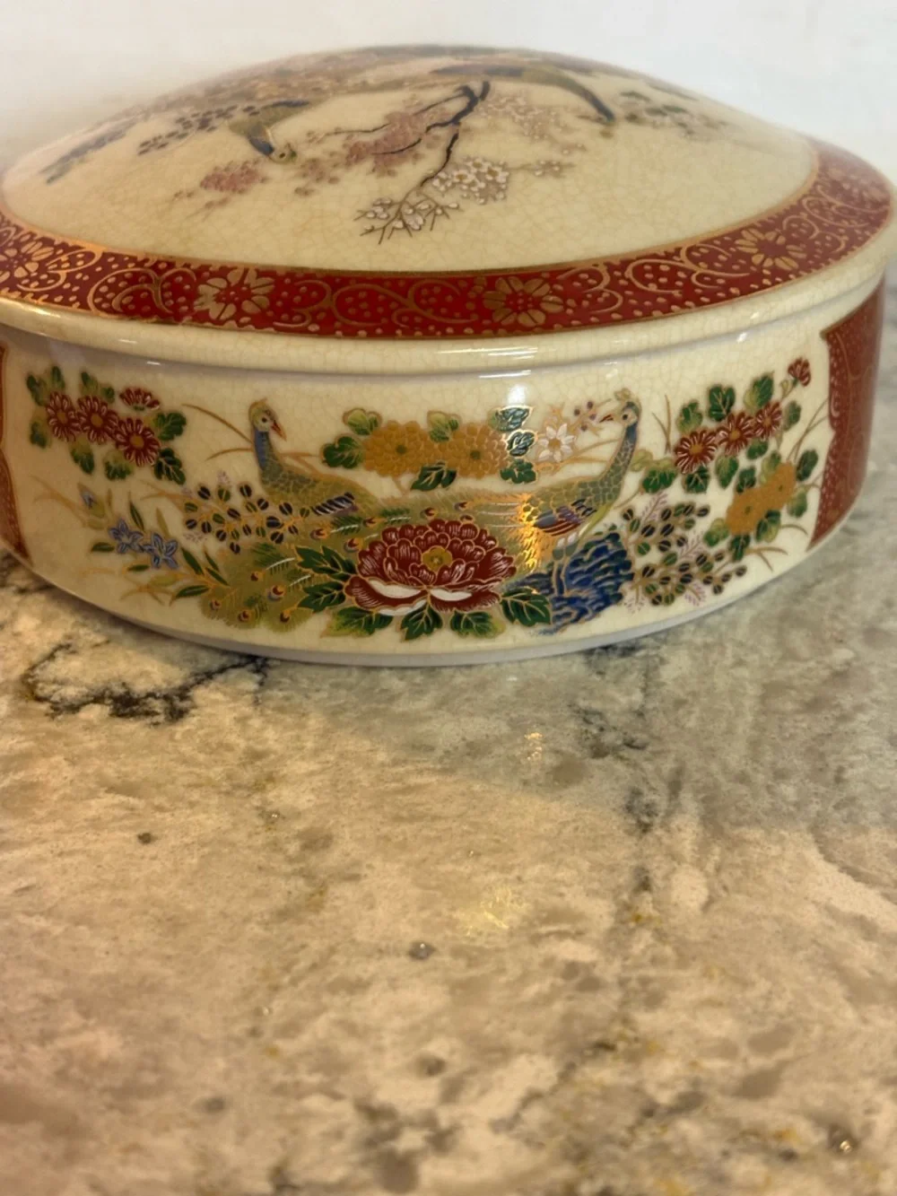 Satsuma Decorative Ceramic Lidded Trinket Box in Cream and Red